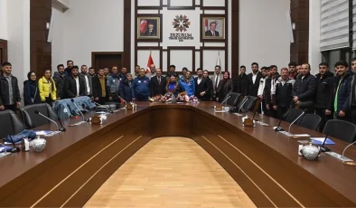 Erzurum Teknik Üniversitesi Otizmli Milli Sporcuları Karşıladı