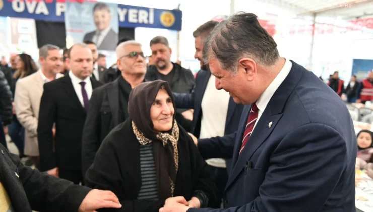 CHP İzmir Büyükşehir Belediye Başkan Adayı Cemil Tugay Buca’da İftar Yaptı