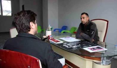 Aydın’ın Buharkent ilçesinde genç muhtar adayı çalışmalarına devam ediyor