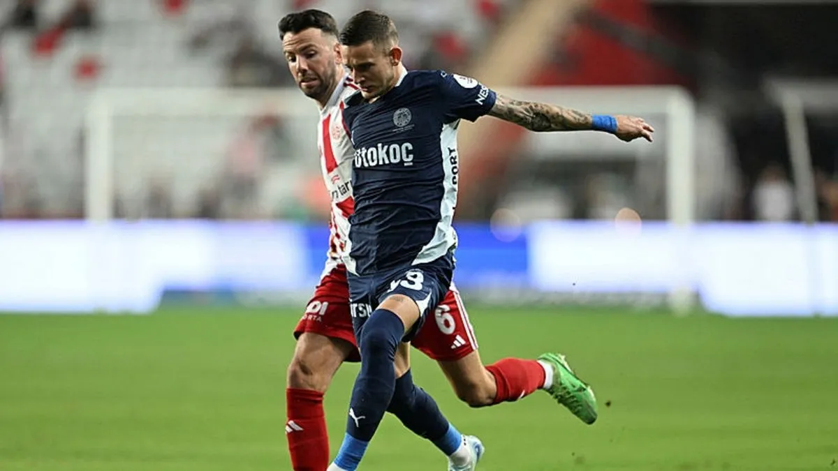 SON DAKİKA FENERBAHÇE HABERLERİ: Antalyaspor maçında inanılmaz pozisyon! VAR kararı izleyen herkesi ikiye böldü…