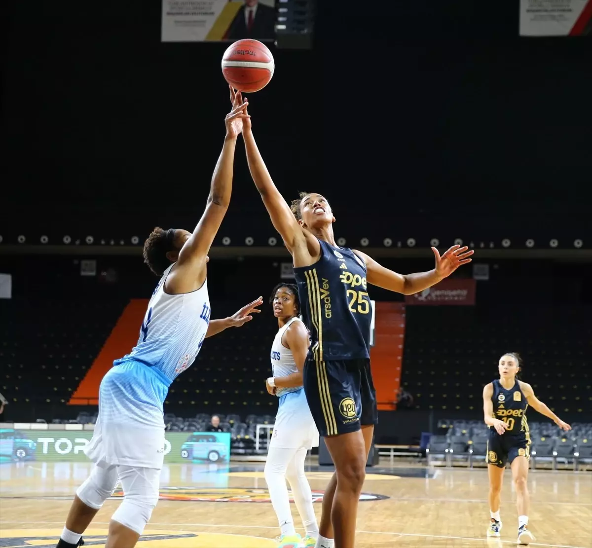 Fenerbahçe 100-71 ile Tarsusspor’u Geçti