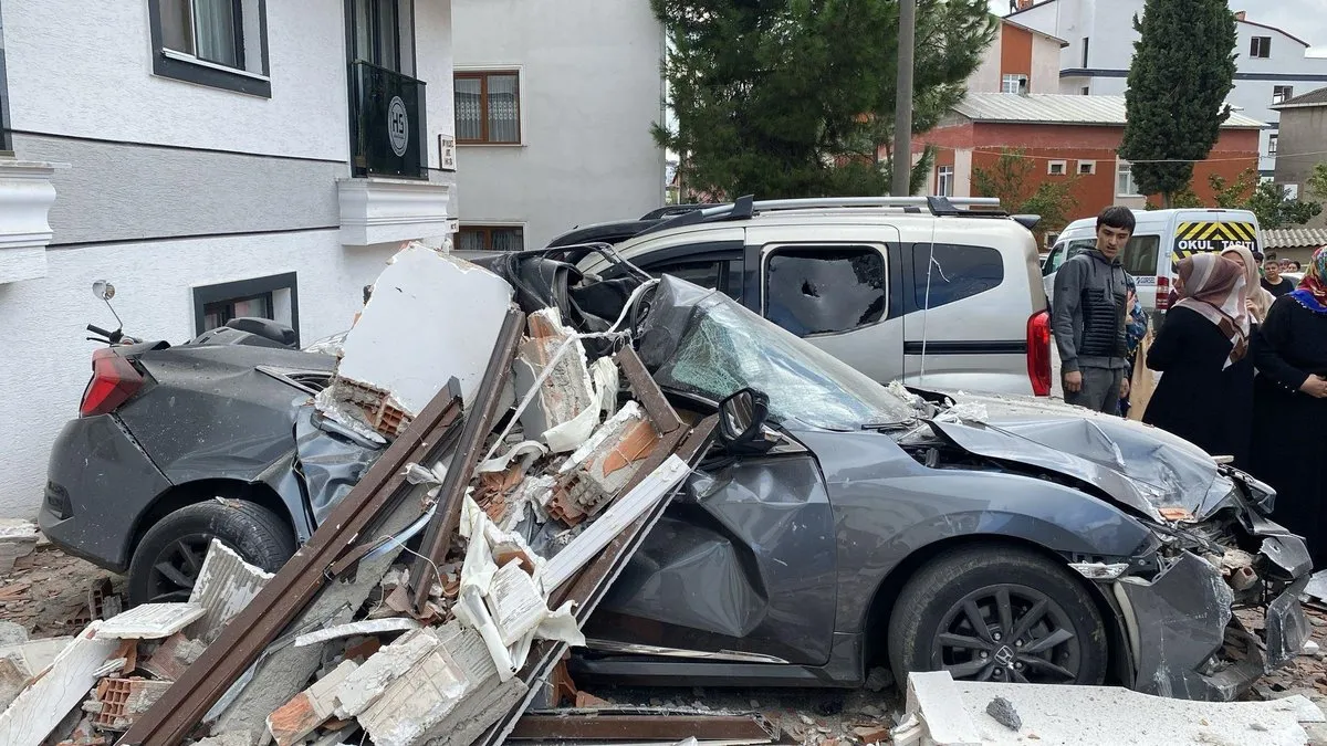 Gebze’de bir binada korkutan patlama! 7 kişi yaralandı
