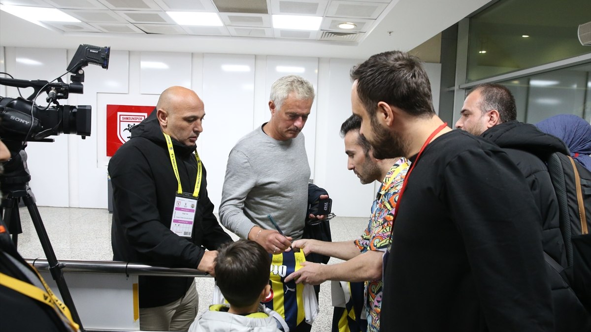 Jose Mourinho’dan Galatasaray’a 4 ayrı gönderme