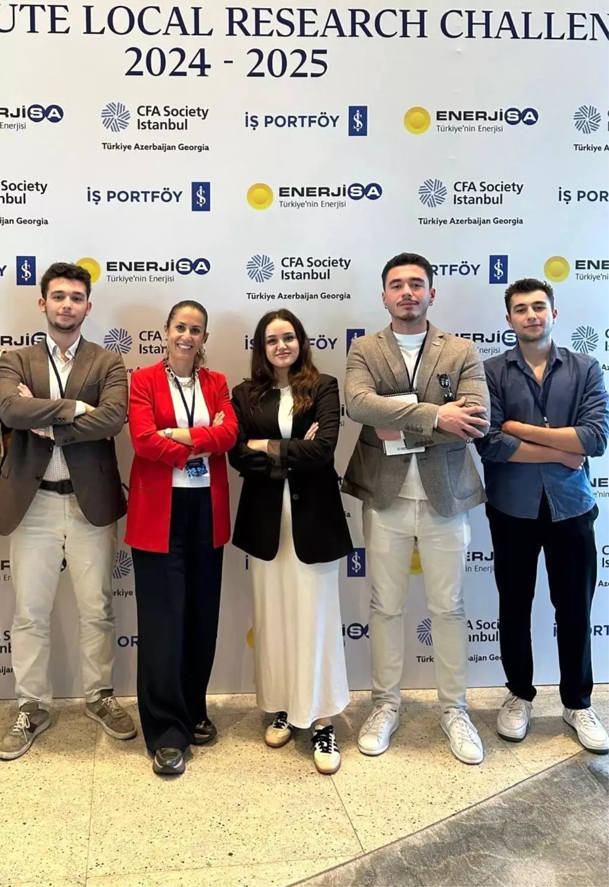 İEÜ Öğrencileri CFA Yarışmasında Finale Kaldı