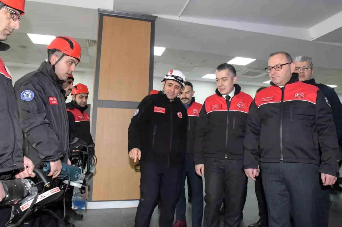 Esenyurt’ta 6 Şubat Depreminin İkinci Yıl Dönümünde Anma Programı