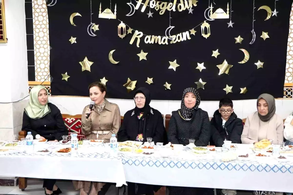 Elazığ’da Yetim Çocuklar için İftar Programı